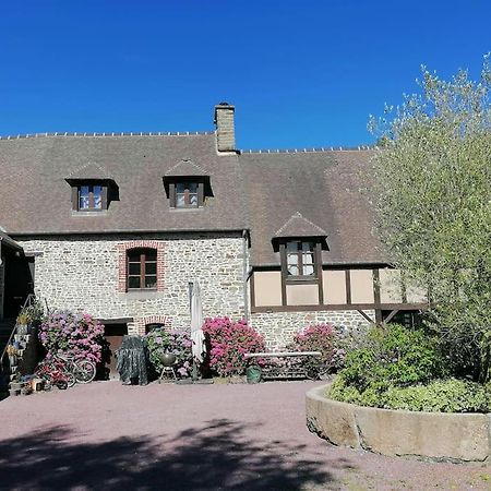 Sunset Family Guesthouse Mont Saint Michel Céaux Eksteriør bilde