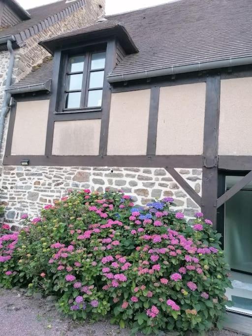 Sunset Family Guesthouse Mont Saint Michel Céaux Eksteriør bilde